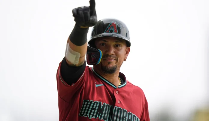 Ildemaro Vargas batea récord de hits MLB