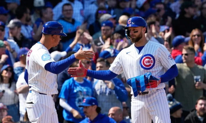 Cachorros celebran victoria en Wrigley Field